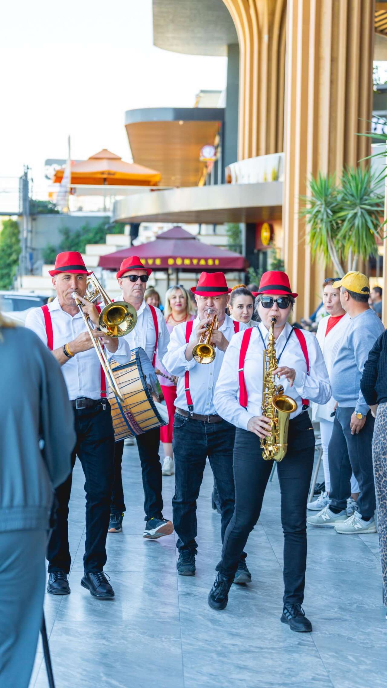 Cumhuriyet’in 102. Yılı Rüya 48 Outlet Avm’de Coşkuyla Kutlandı 2